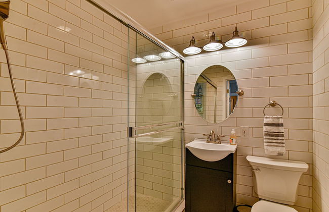 2 BR apt near Mtn to Sea Hiking Trail - Foto 18