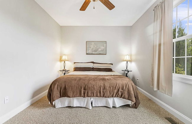 Fairview Vista by Avantstay 10 Mins to Asheville - Foto 12