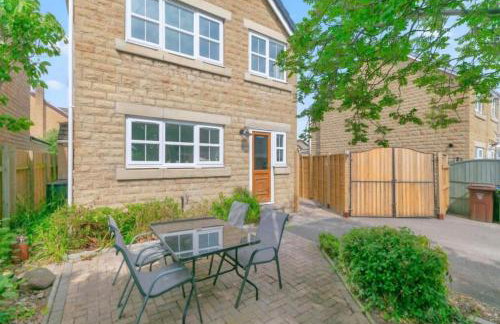 Stylish home close to the Yorkshire Dales & Leeds Airport - Photo 21