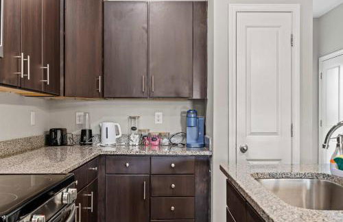 3BR Townhouse King Bed Garage Pineville - Foto 32