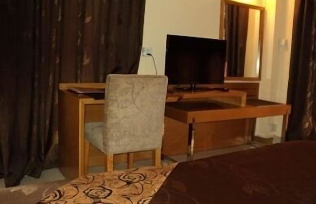 Monalysa St Honoré Apartment & Studio - Photo 9