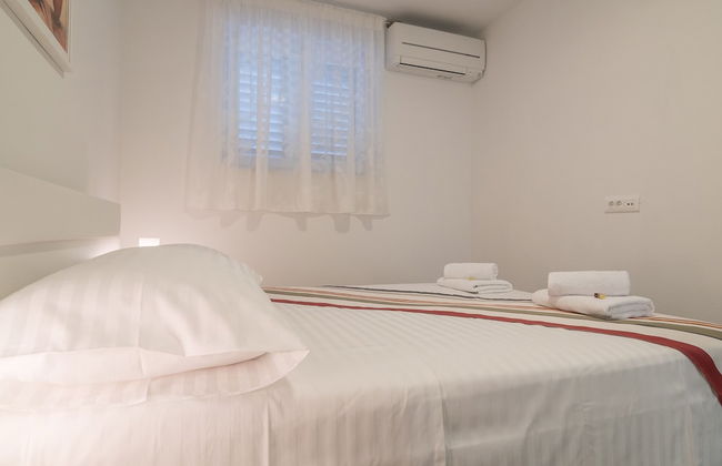 Drop In Split Suites - Photo 3