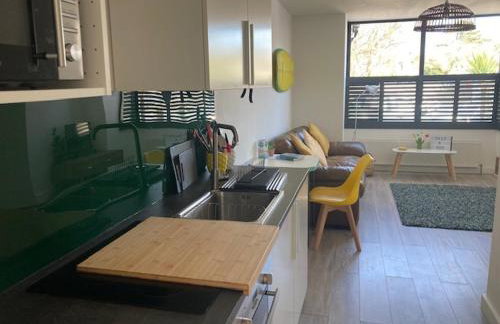 The Salt Box- Lovely refurbished annexe, free parking, walk to Porth beach. - Foto 4