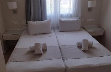 Blue Sky Apartments - Photo 4