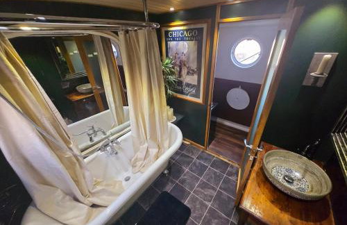 Selene Unique Luxury Houseboat Experience - Foto 18