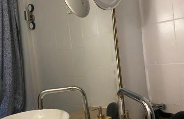 Bel appartement spacieux ,convivial de 3 chambres avec parking privé sécure - Photo 61