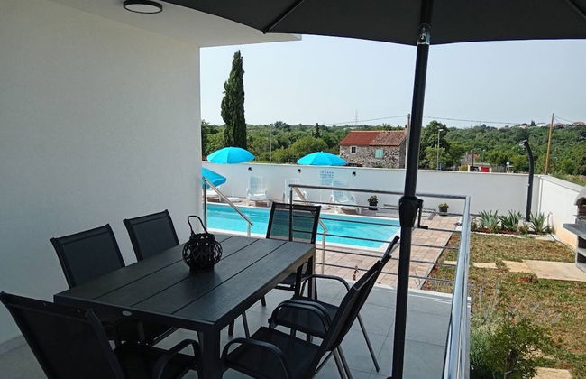 Noel - With Private Pool - A1-prizemlje - Photo 40