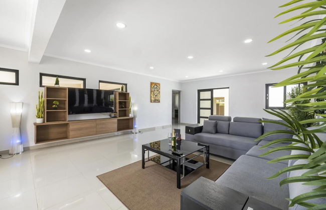 NEW 4br4ba Villa Across of Palmbeach w Pvt Pool - Foto 7