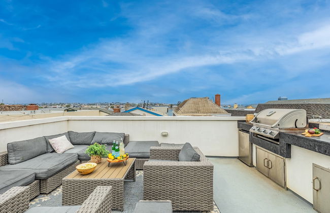 Seaside Style by Avantstay Rooftop Walk to Beach Chic Design - Photo 31