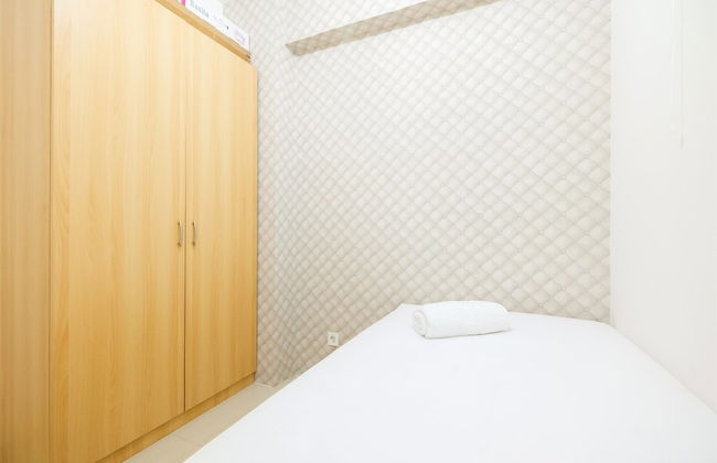 Cozy 2BR Bassura City Apartment with City View - Foto 5