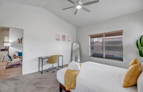 Chic Poolside Oasis - Karaoke - BBQ - Games - Foto 11