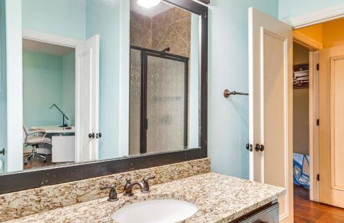 Spacious Edmond Vacation Rental with Shared Pool! - Foto 31