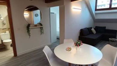 El Ático Nuevo en el centro con ascensor, garaje, aire acondicionado y WiFi - Photo 4