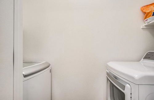 Boulevard Stays Luxe 1BR by Stadium Pool Parking Gym 07 - Foto 28