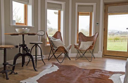 Nether Farm Roundhouses - Henmore Water & Sturston Winds with hot tubs - Bradley Wood no hot tub - Foto 37