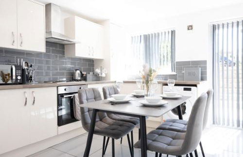 Contemporary 3 Bedroom Home with Garden & Parking - Foto 16