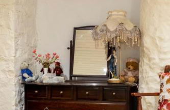 The Byre (Unusual and Different). - Foto 19