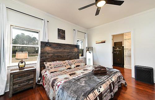 Secluded Lodge 8acres Hot Tub, Pingpong pedalboat! - Foto 25