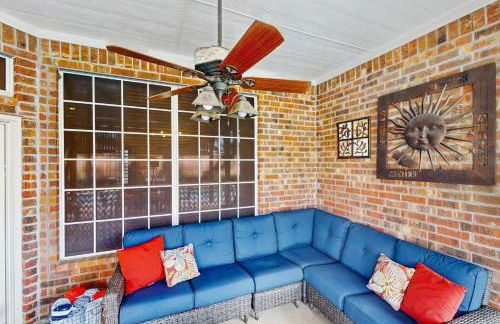 Pool and Outdoor Bar! Spacious Getaway in Sachse - Foto 27