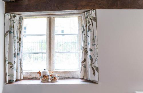 Box Cottage - Photo 3