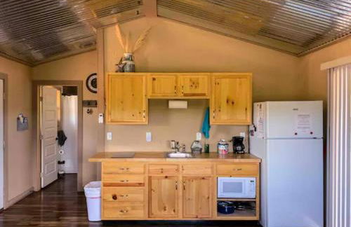 Cottonwood Creek Cabins - Alpine, TX - Foto 50