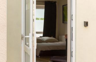 Umbrella Properties Private Apartment Birmingham - Photo 30