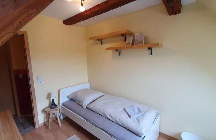 Ferienwohnung Schlossblick Direkt gegenüber dem Schloss, Rhododendronpark mit Terrasse und WLAN - Foto 8