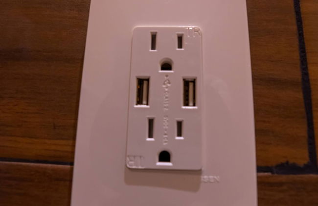 Luxury Apartment With Poll - Photo 42