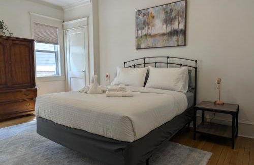 NEW! 2Br1Ba Convenient to 9th St, NCSSM - Foto 2