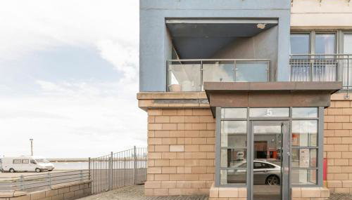 Calming Sea View City Apartment - Foto 4