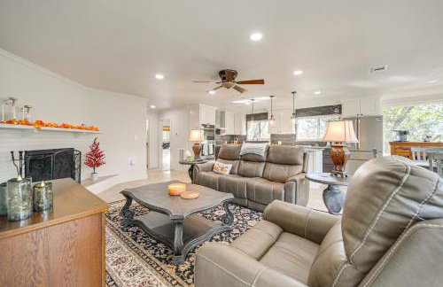 Panoramic Lake Views! Elegant Marble Falls Home - Foto 8