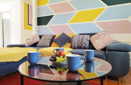 Epicsa - Corporate & Family Stay in 3 Bedroom House with Garden, FREE parking - Foto 3