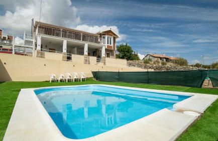 Villa de Gredos - Foto 1