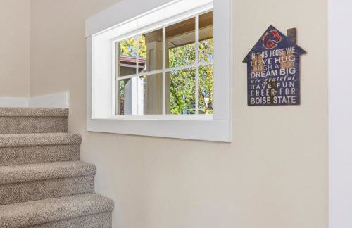 Cozy Boise Getaway walk to Stadium Fireplace Garage - Foto 6