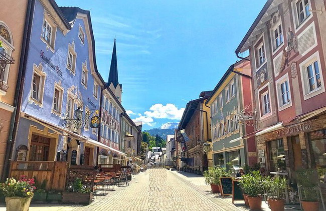 Gita privata di un giorno da Monaco a Zugspitze & Garmisch - Foto 5