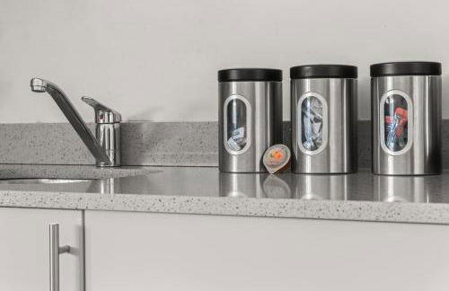 The Quadrant Apartments - Free Parking - Near M4 J16 - By Hamilton Grace - Foto 45