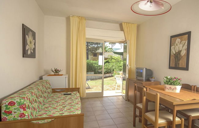 Scenic Holiday Home in Giannella near Beach - Foto 12