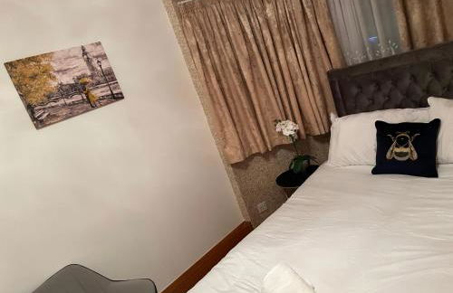 TJ Homes - One double bed room with garden view - Next to tube station - Foto 8