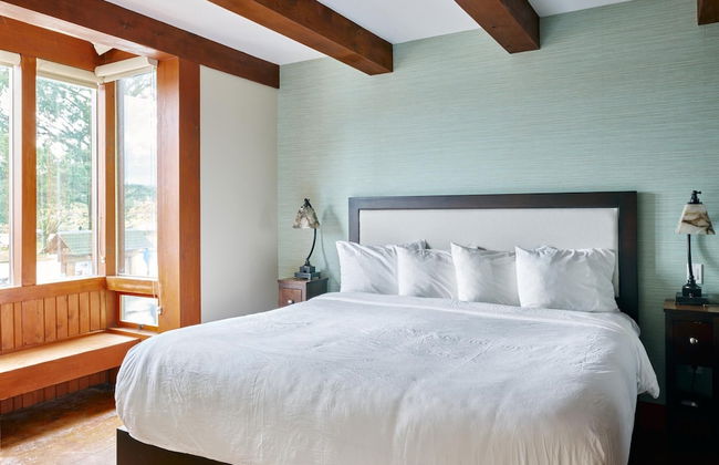 Ocean's Edge - Photo 5