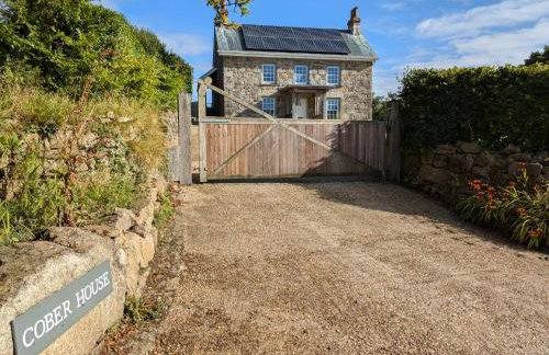 Private Double Room and Ensuite in Historic Cornish Cottage - Photo 2