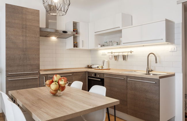 Central Rijeka Hotel Apartments - Photo 25