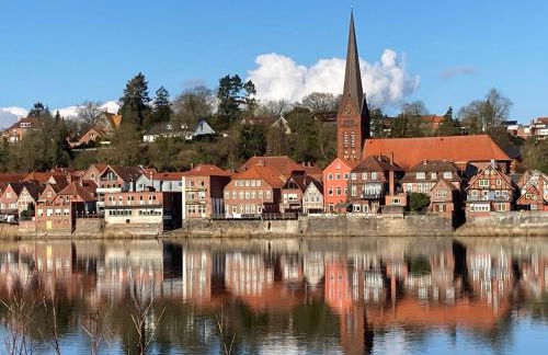 Moderne Ferienwohnung für Urlauber und Monteure - Foto 3