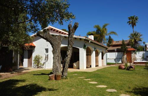 Villa Sitges El Ranch Amaizing Outdoor Areas Beaches at 5 minutes walk Sitges at 15 min drive AC Pool Jacuzzi & Garden XXL - Photo 43