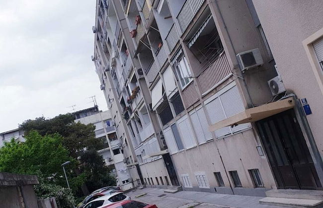 Cool Cozy Apartment - Photo 15