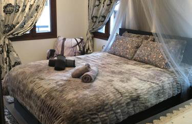 AGAPI’S HOUSE - Photo 1