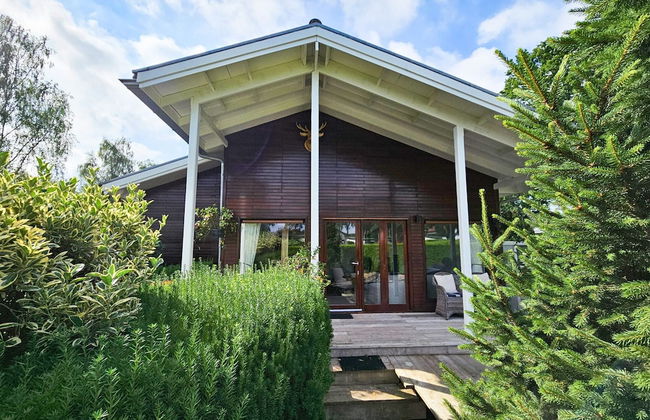 Beautiful Holiday Home With Spacious Garden - Photo 32