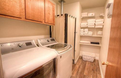 NVH0823 - Sadies Hustle home - Photo 14