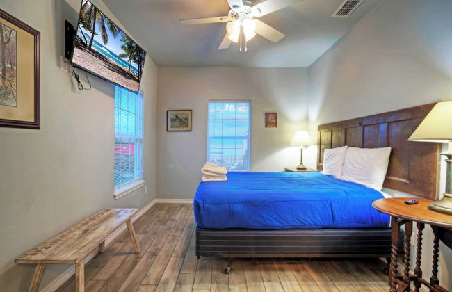 Group Getaway w/ Pool, Boat Dock 2 Homes Laguna Village Retreat by Avantstay - Foto 14