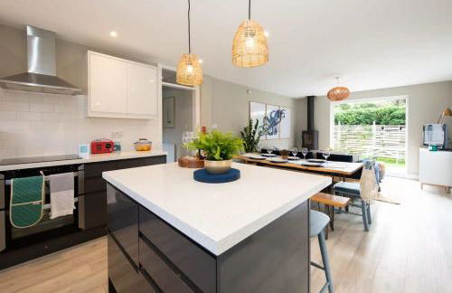 Bosham 3 BR Beach House with Garden & Playhouse - Foto 14