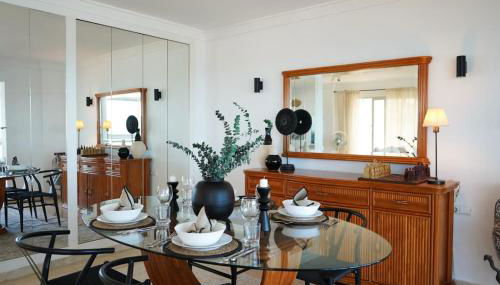 Spacious 2 Bed with Panoramic Views with Parking - Foto 3